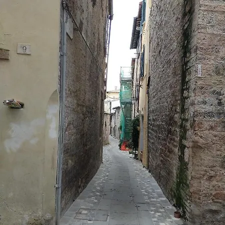 Traivicolidifoligno Guest house