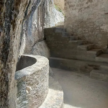 Traivicolidifoligno Guest house